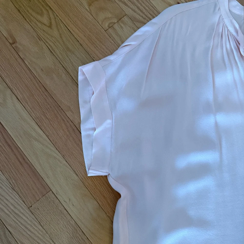 J. Crew Point Sur Light Pink Women's Relaxed Short-Sleeve Button Down Top